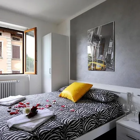 Sleeps 6 Pool Air Con Διαμέρισμα *